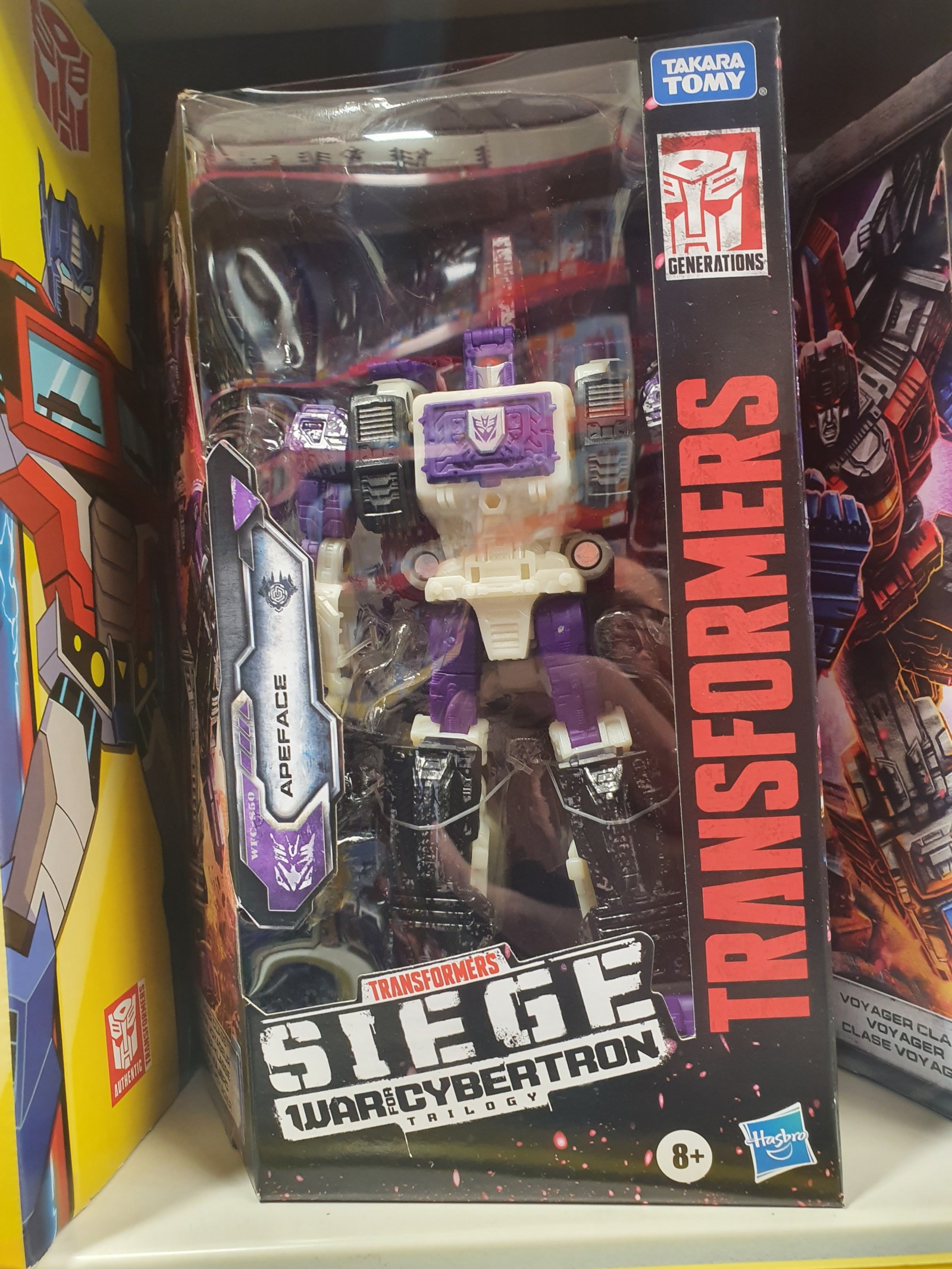 Transformers News: Transformers War for Cybertron: Siege Voyager Class Apeface Found in UK