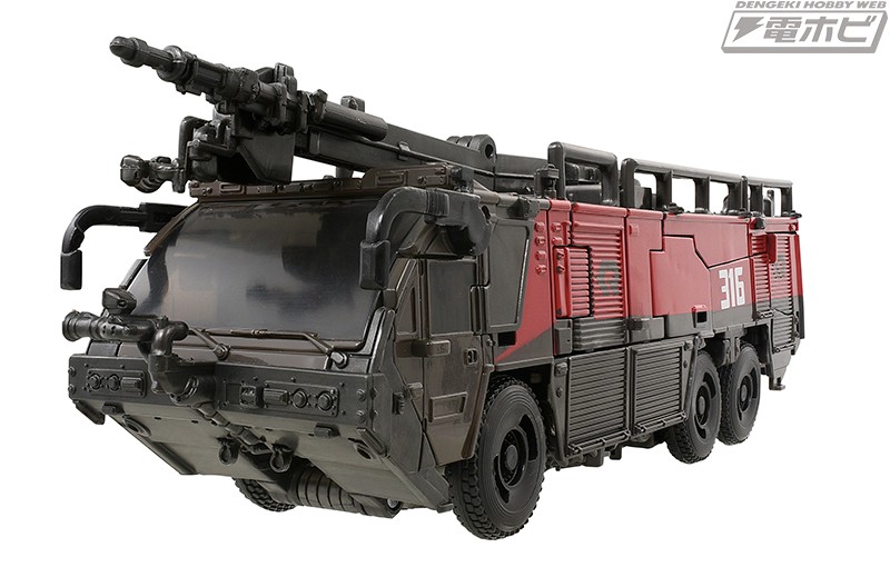 Transformers News: New Images - Transformers Studio Series Offroad Bumblebee and Sentinel Prime