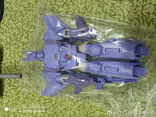 Transformers News: New Pictures of Earthrise Cyclonus Test Shot, Earthrise Thrust and Possible Earthrise Soundwave