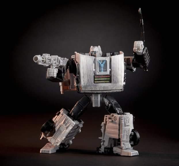 Transformers News: Back to the Future x Transformers Crossover Figure Gigawatt To Be Sold In Australia and New Zealand