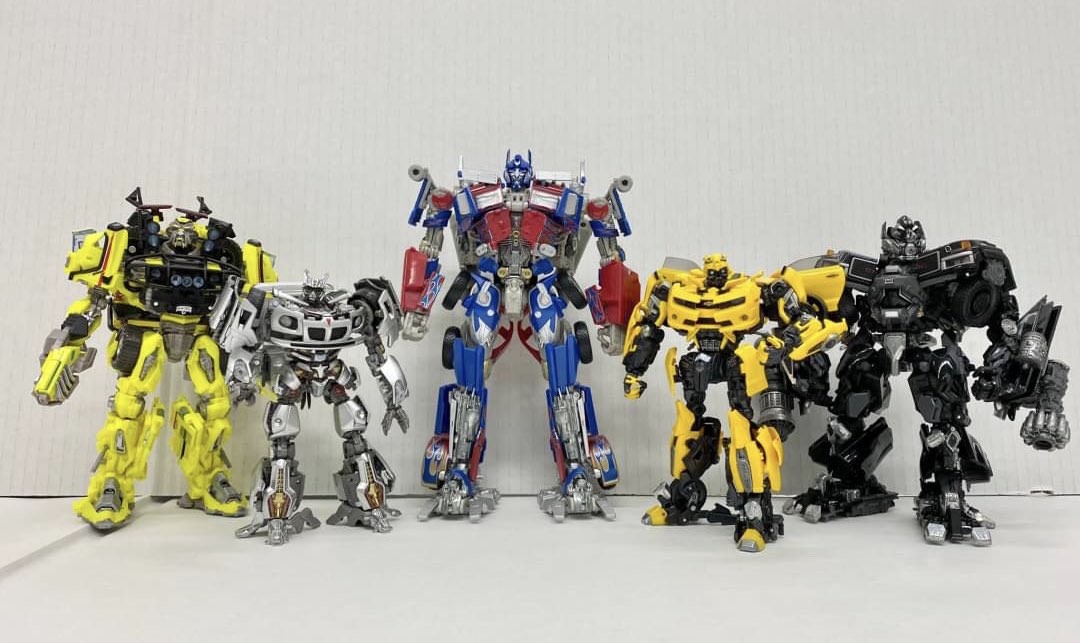 Transformers News: Takara Tomy Release New Images Of MPM-11 Ratchet With Rest Of Transformers 2007 Autobots