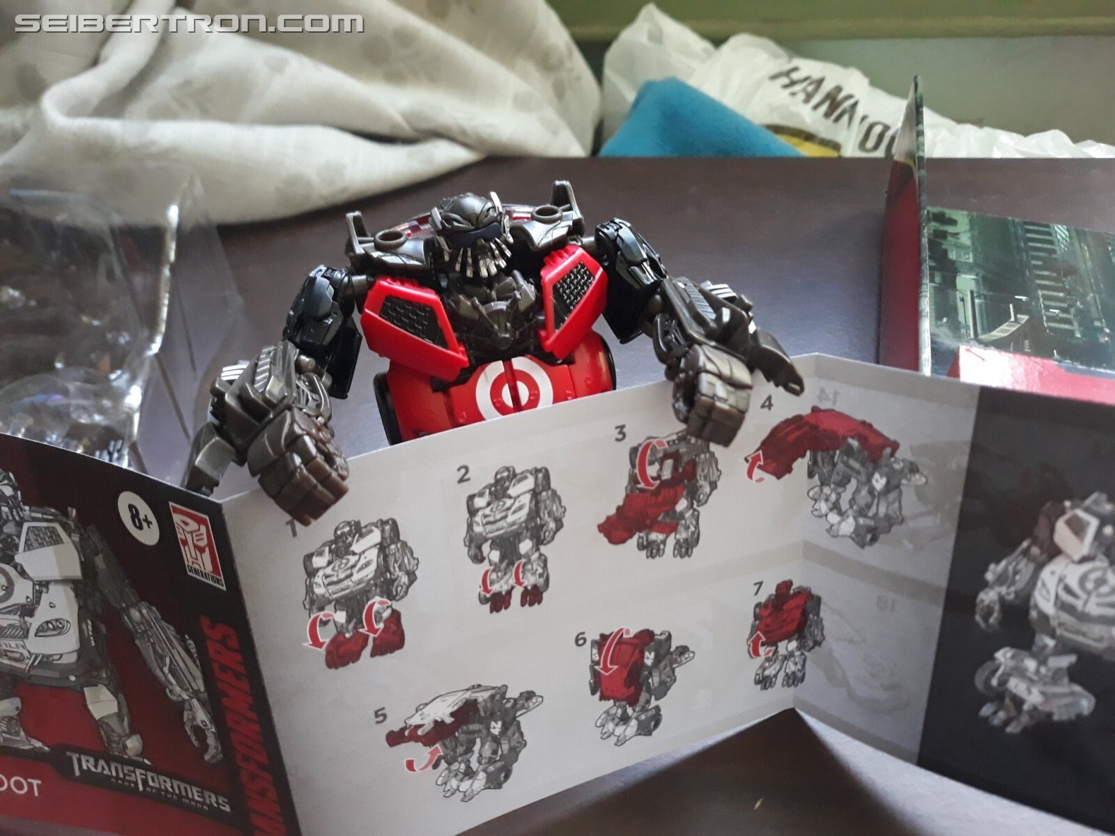 Transformers News: New Text Review of Transformers Studio Series Deluxe Class DotM Leadfoot