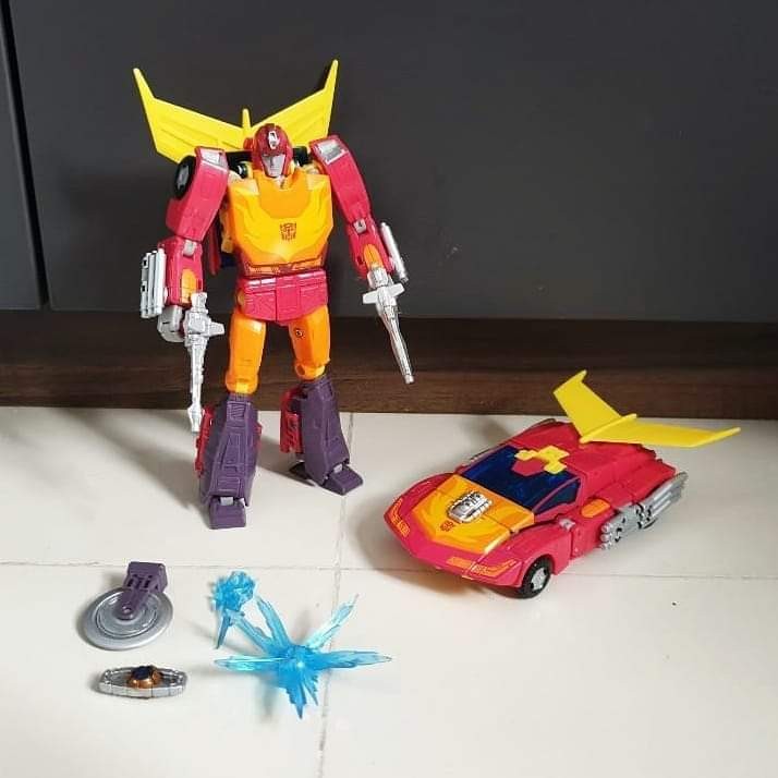 Transformers News: In Hand Images of Transformers Studio Series 86 Scourge, Hot Rod and Kup