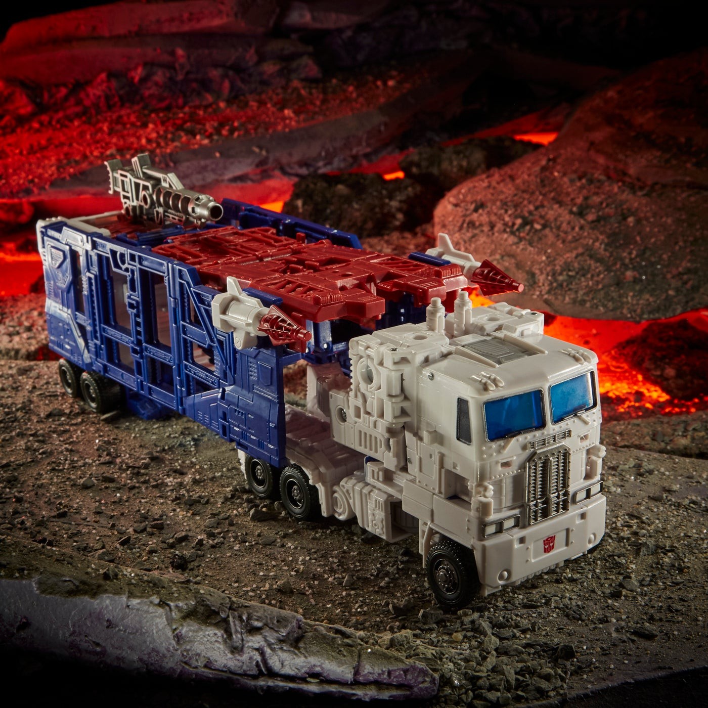 Transformers News: Kingdom Dinobot, Airazor and Ultra Magnus officially revealed