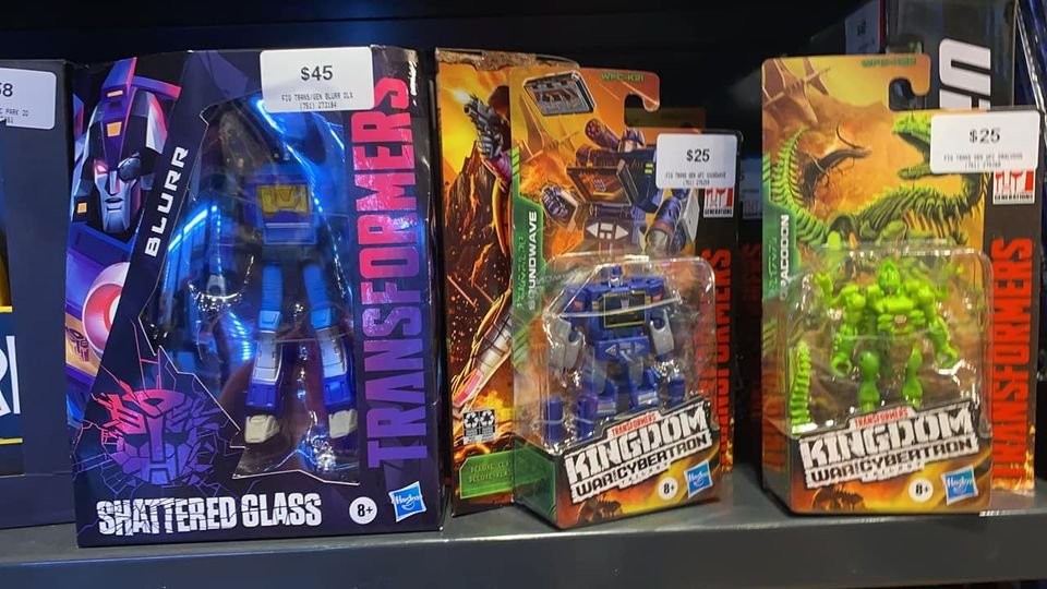 Transformers News: Shattered Glass Deluxe Class Blurr Found at Australian Retail