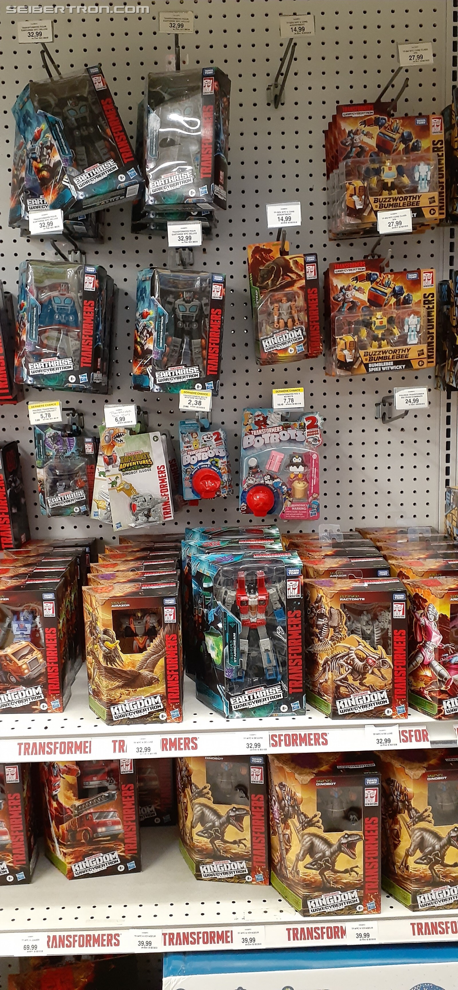 Transformers News: Transformers Rescue Bots G1 Dinobots Redecos Found at Toysrus Canada