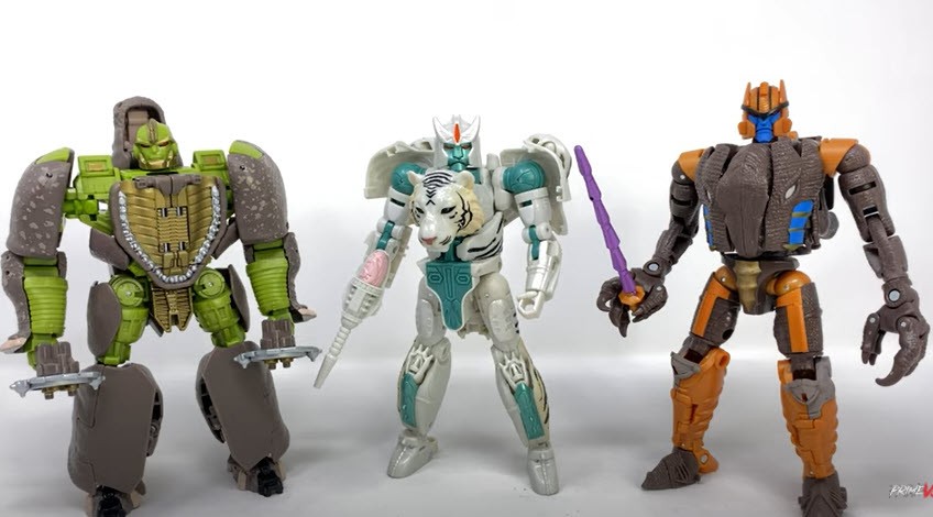 Transformers News: Video Review Offers First Look at Kingdom Voyager TIgatron