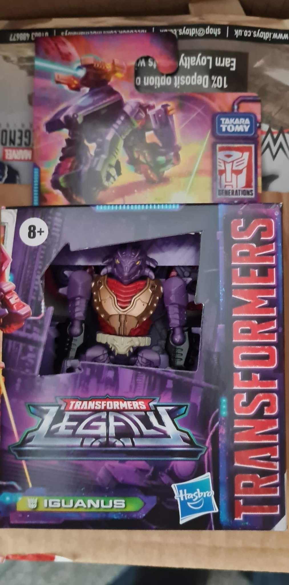 Transformers News: In Hand Images of Transformers Legacy Iguanus