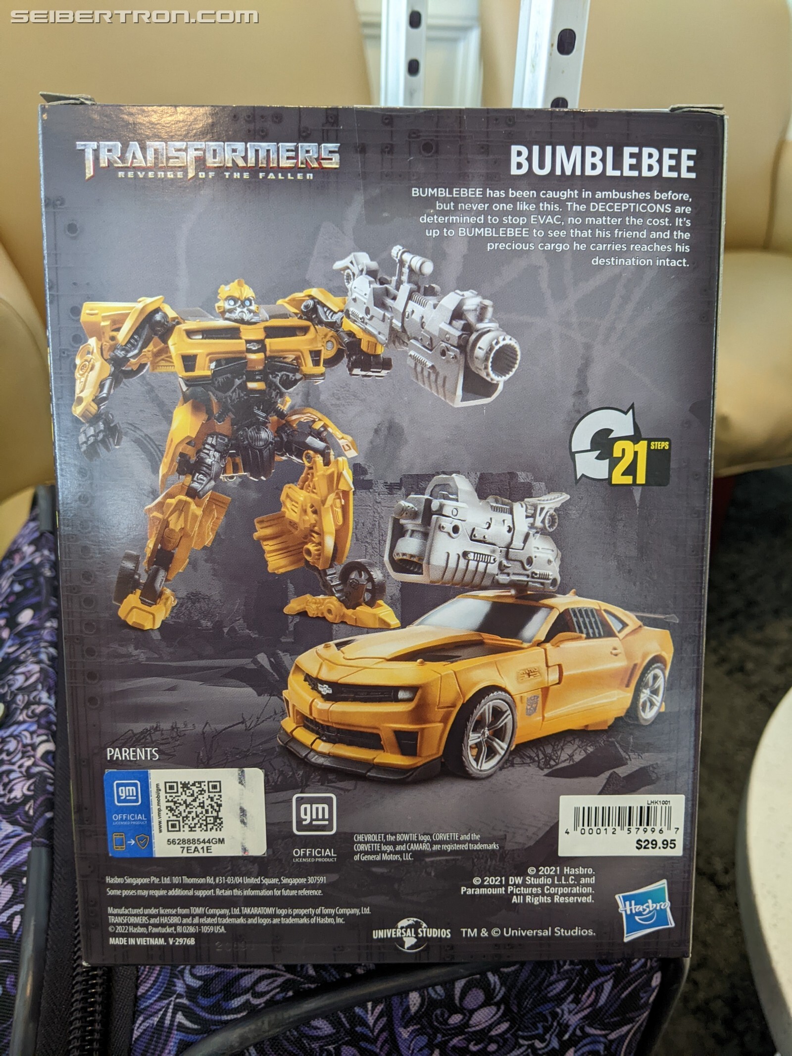 Transformers News: Universal Studios Have Rereleased their Bumblebee Figure