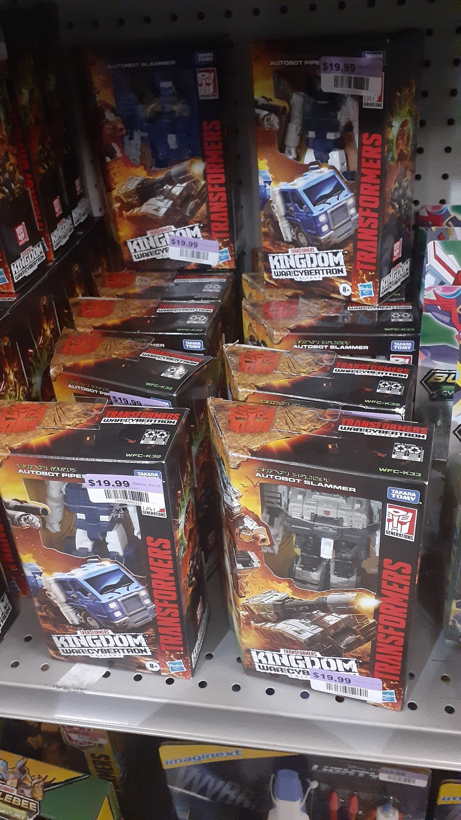 Transformers News: Various Transformers Toys Skipped by Canadian Retailers Now Found at Liquidator