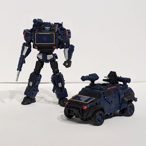 Transformers: Reactivate Soundwave vs. Optimus Prime Two-Pack