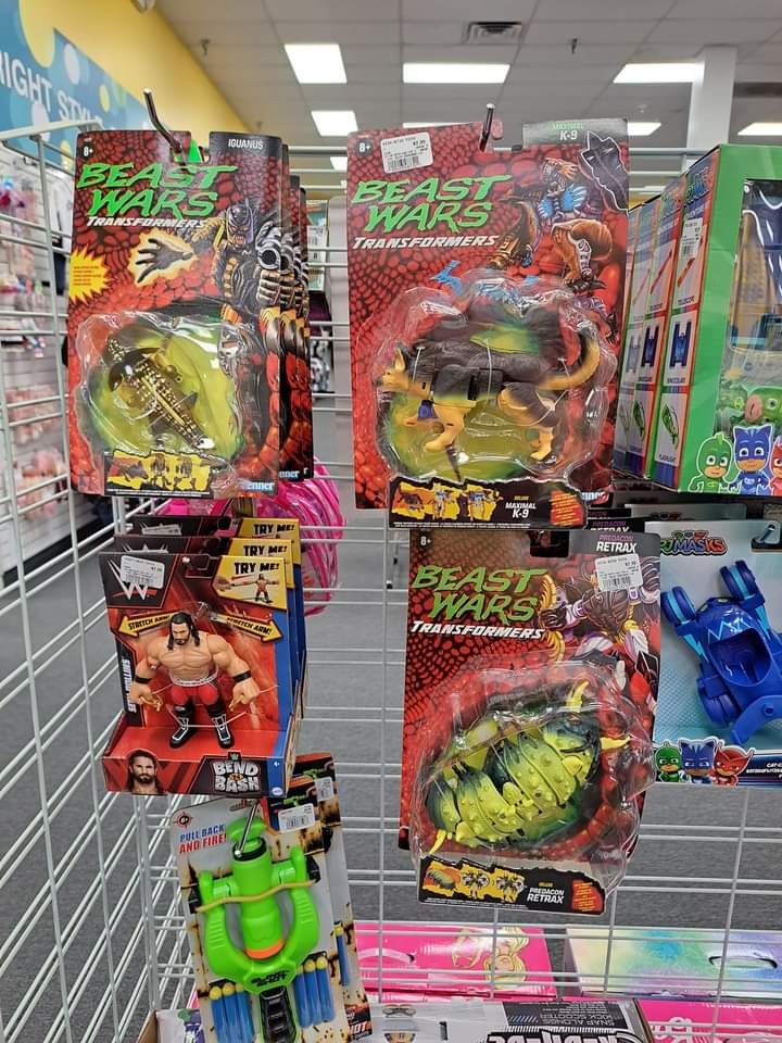 Transformers News: Citi Trends Stores are Stocking Walmart and Target Exclusive Transformers Toys